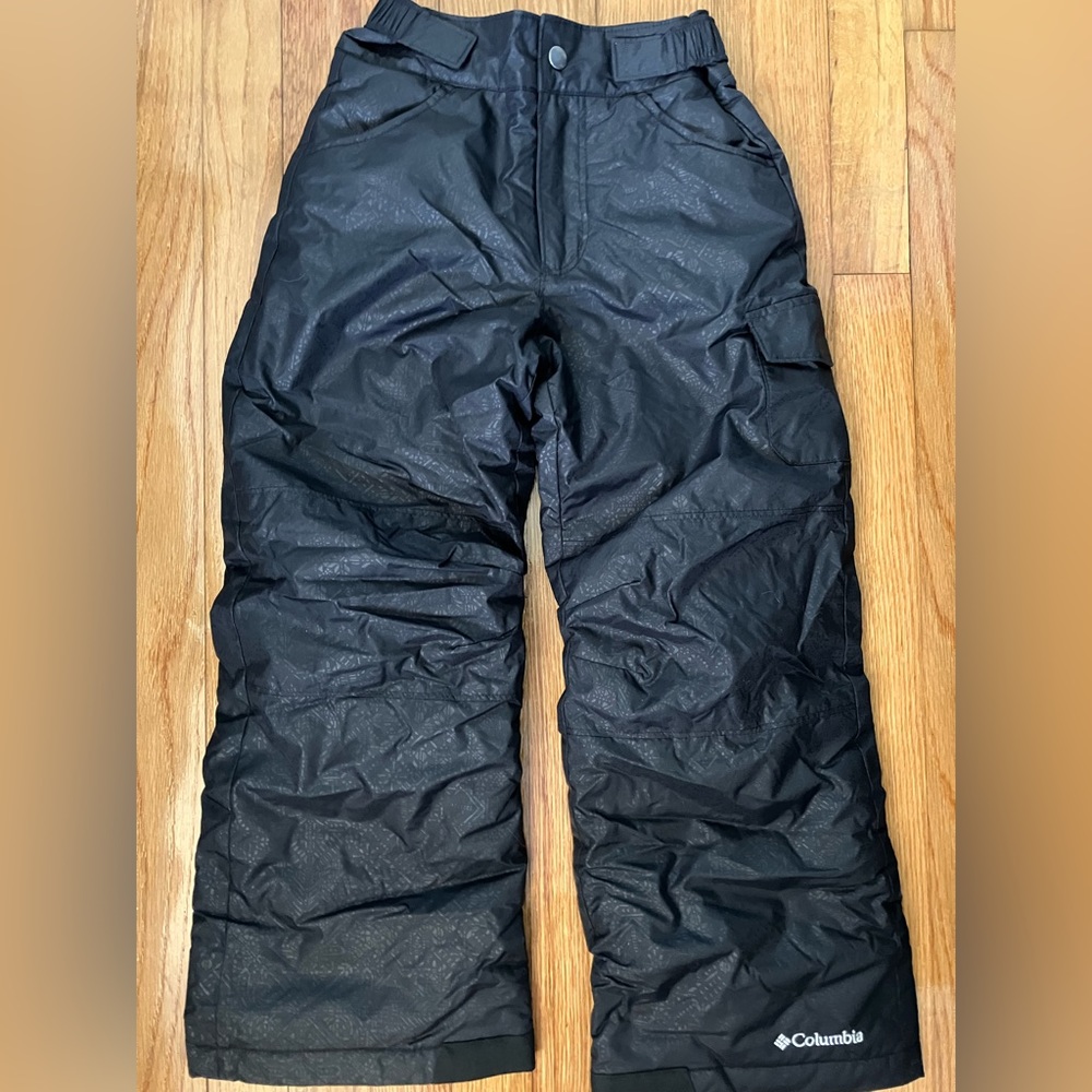 Columbia Childrens winter ski pant with fleece inside- size S. black printed.